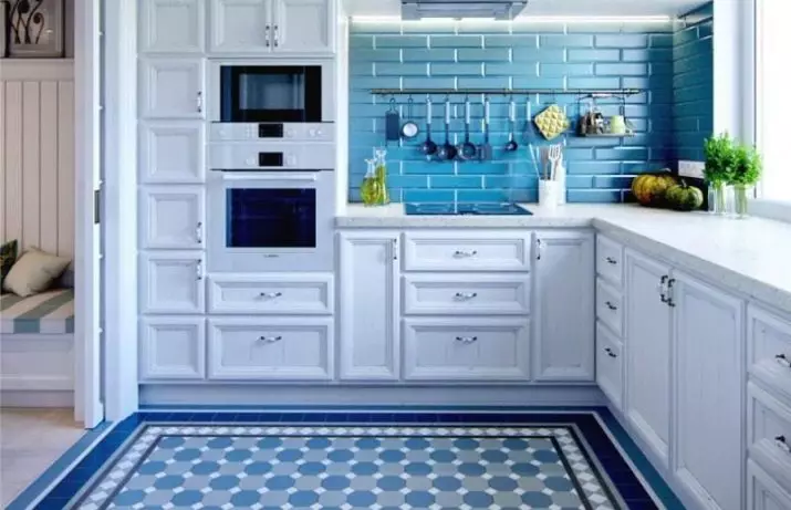 Bijelo-plava kuhinja (64 fotografije): Značajke kuhinjske slušalice u bijelo-plava boja za dizajn interijera kuhinje, naglasci na zidovima u sličnim bojama 9393_58