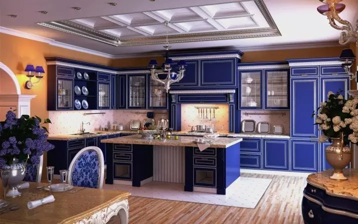 Baltā zilā virtuve (64 fotoattēli): virtuves austiņu iezīmes baltā zilā krāsā virtuves interjera dizainam, akcentiem uz sienām līdzīgām krāsām 9393_64