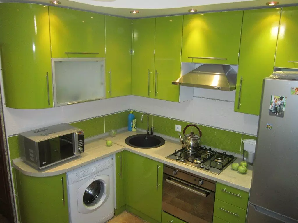 Дизајн кухиње 6 квадратних метара. М са фрижидером (75 фотографија): Кухињска унутрашњост 6 квадратних метара са фрижидером, пројекте планирања кухиње 6 квадрата 9415_37