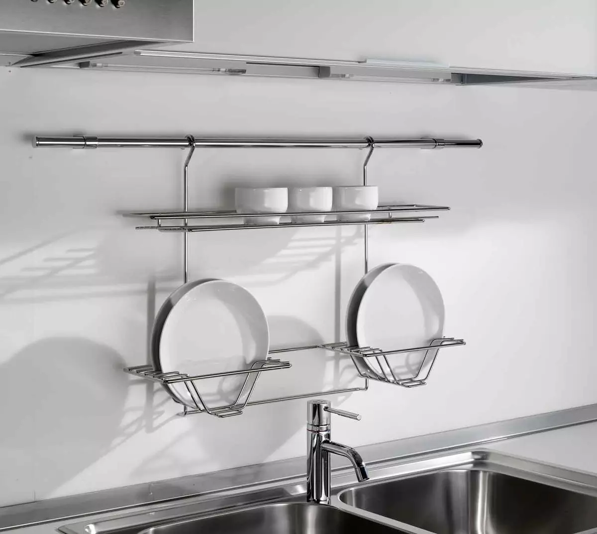 Дизайн кухні 6 кв. м з холодильником (75 фото): інтер'єр кухні 6 квадратних метрів з холодильником, проекти планувань кухні 6 квадратів 9415_62