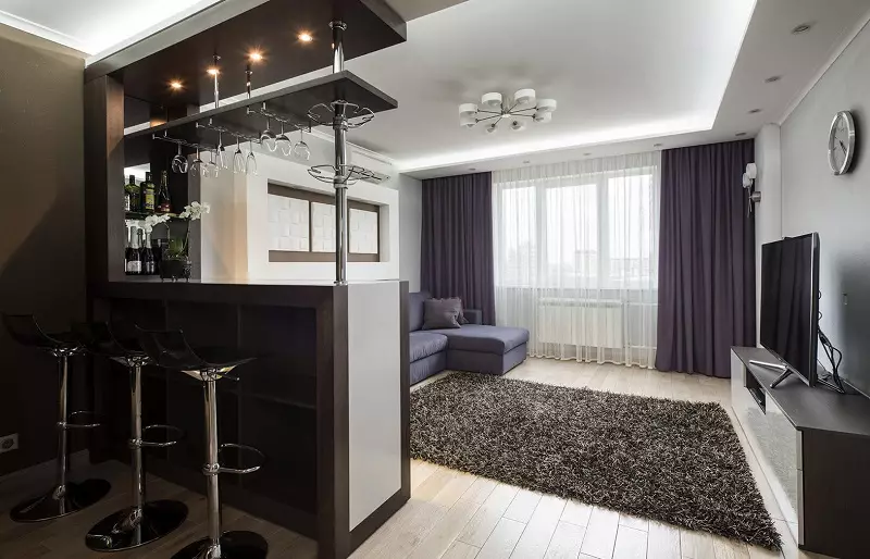 Virtuves dizains vienā guļamistabā dzīvoklis (58 fotogrāfijas): Iespējas izstrādāt atsevišķu virtuvi Odnushka, vienkāršs virtuves interjers 1 istabu dzīvoklī 9416_33