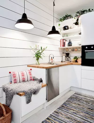 Kuchynský dizajn v jednom spálni (58 fotografií): Možnosti navrhovania samostatnej kuchyne v ODNUSHKE, jednoduchý interiér kuchyne v 1-izbový byt 9416_51