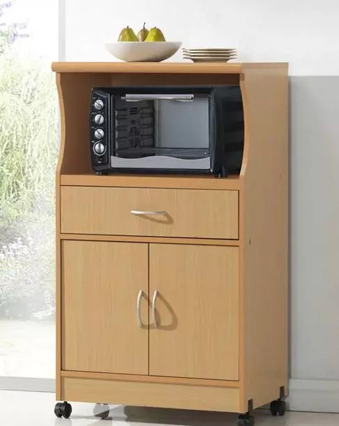 Valgmuligheder for at placere mikrobølger i køkkenet (40 billeder): Hvor skal man sætte det på et lille køkken? Ideer til placeringen af ​​mikrobølgeovnen i køkkenhovedtelefonen 9421_28