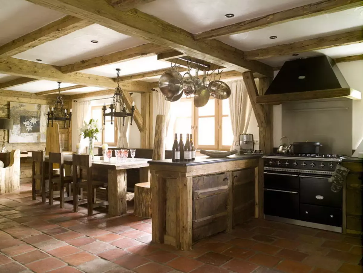 Μεγάλο σχέδιο κουζίνας σε ιδιωτικό σπίτι (49 φωτογραφίες): σχεδιασμός και εσωτερικές επιλογές για μια μεγάλη κουζίνα περιοχής. Πώς να το δώσετε με έπιπλα; 9449_24