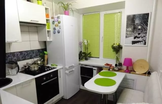5 квадратни кујнски дизајн. M (100 фотографии): поправка во кујната 5 квадратни метри, кујна сет и друг мебел, идеи планирање за мала кујна 9454_39