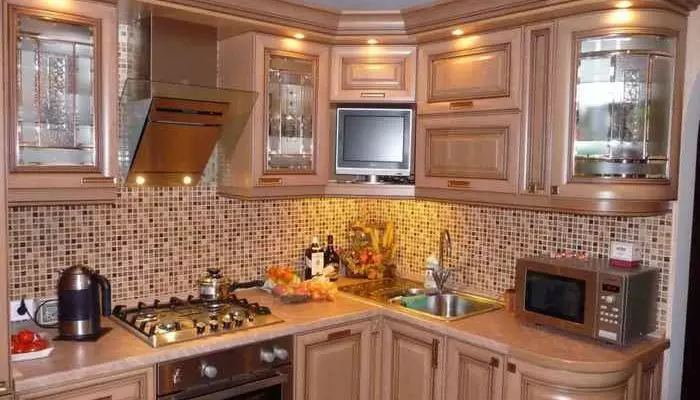 5 neliön keittiön muotoilu. M (100 valokuvaa): Korjaus keittiössä 5 neliömetriä, keittiöasetti ja muut huonekalut, ideat Suunnittelu pienelle keittiölle 9454_66