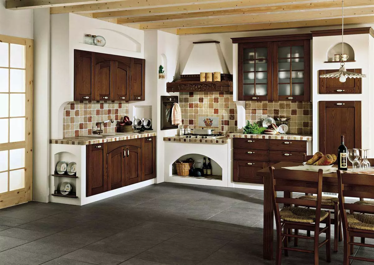 Kuchyň v rustikálním domě (68 fotografií): Interiérový design nápady ve starém venkovském domě se sporákem. Eco-Promariant uspořádání a výzdoba kuchyně v obci 9457_14