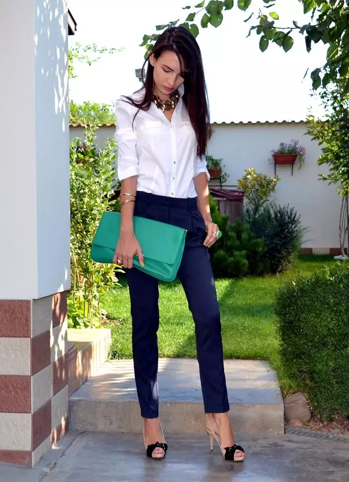 Trousers cyrours (foto 59): Modelsdị owu, ihe kpatara ya 946_11