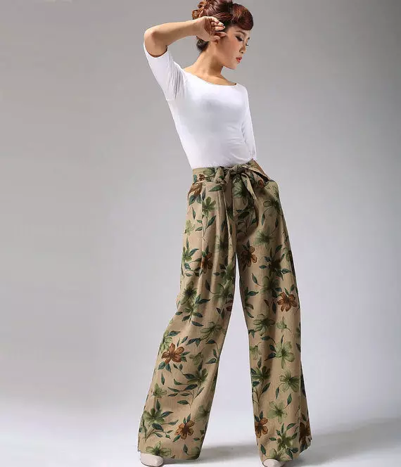 Лен панталони 2021 (95 фотографии): женски слики, стилски стилови, со кои носат ленти за ленење 947_23