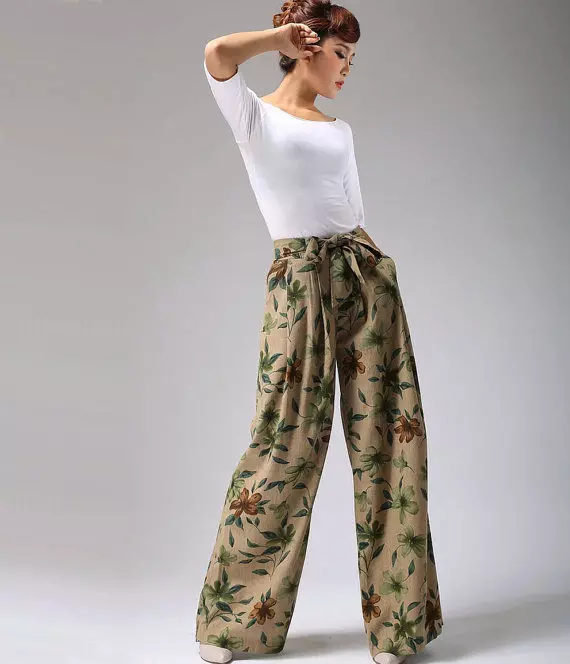 Pants bjankerija 2021 (95 ritratti): immaġini femminili, stili stylish, li bihom jilbsu pants tal-kittien 947_23