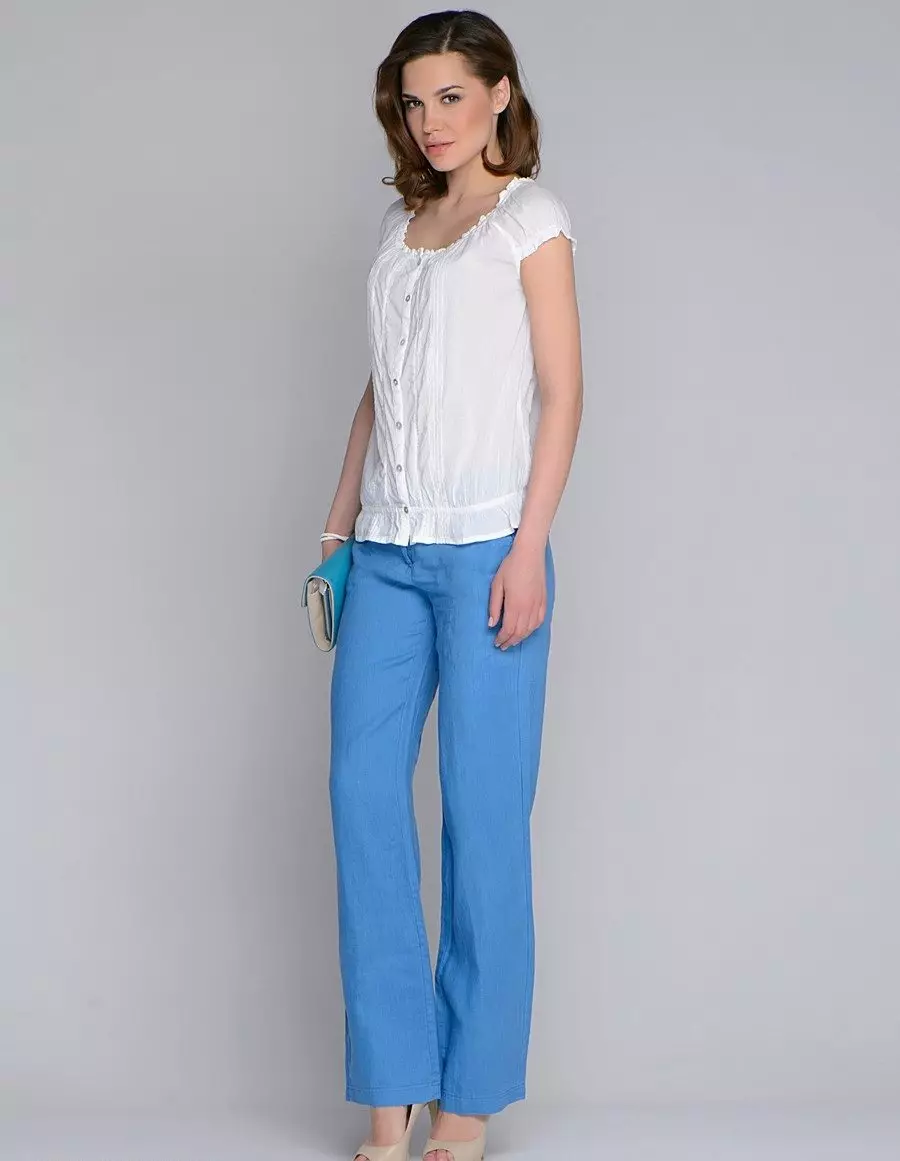 Pants bjankerija 2021 (95 ritratti): immaġini femminili, stili stylish, li bihom jilbsu pants tal-kittien 947_49