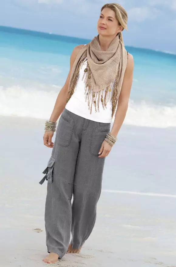 Pants bjankerija 2021 (95 ritratti): immaġini femminili, stili stylish, li bihom jilbsu pants tal-kittien 947_89