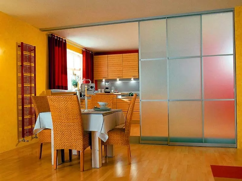Kuchyňa Zoning (55 fotografií): Ako rozdeliť malý kuchynský priestor do dvoch zón? Možnosti dizajnu rekreačnej oblasti 9486_35