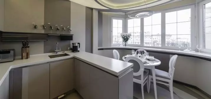 Virtuvė kartu su lodžija (98 nuotraukos): asociacijos koordinavimas, sujungti virtuvės svetainę ir įprastą virtuvę su lodžija, dizaino parinktys 9493_56