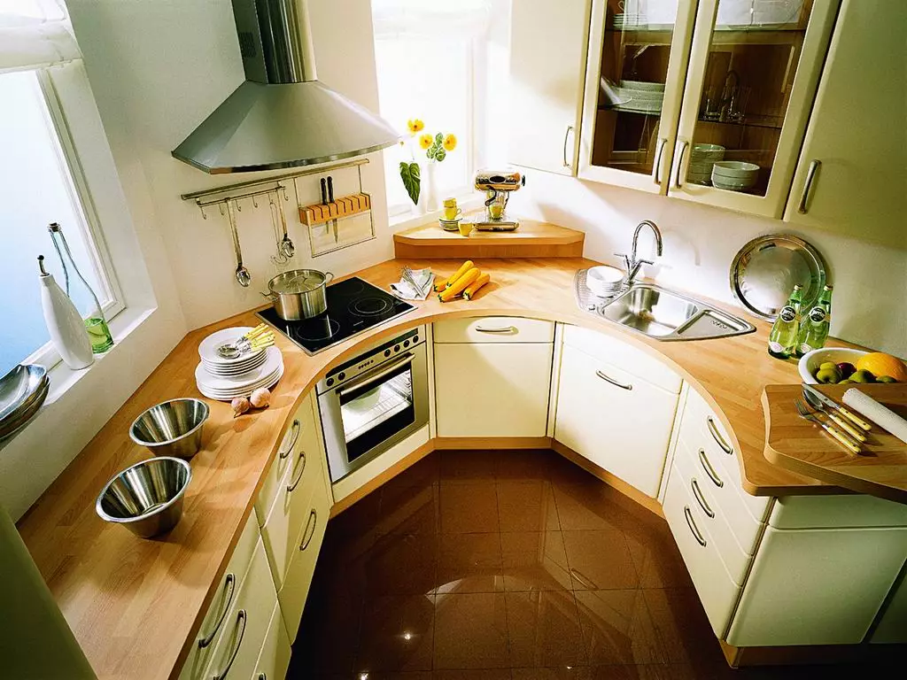 Ինչպես սարքավորել փոքր խոհանոց: 91 Լուսանկարը հետաքրքիր խոհանոցային որոշումներ, փոքր ֆունկցիոնալ խոհանոց ստեղծելու գաղափարներ 9521_4