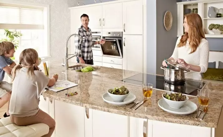 リトルキッチンリビングルーム（69写真）：インテリアデザインとゾーニングエリア。リビングルームと組み合わせたサイズのキッチンのレイアウト 9525_8