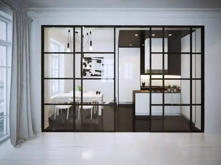 Pintu gelongsor antara dapur dan ruang tamu (32 gambar): Apa yang lebih baik untuk diletakkan? Pintu Pintu Besar dan Partition Kaca di Dewan, Idea Reka Bentuk 9530_30