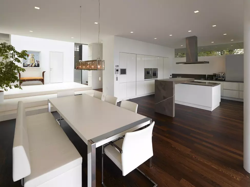 Design kitchen soggiorno 30 metri quadrati. M (68 foto): Caratteristiche della pianificazione di cucine combinate e soggiorno, esempi di progetti di interior design con zonizzazione 9533_12