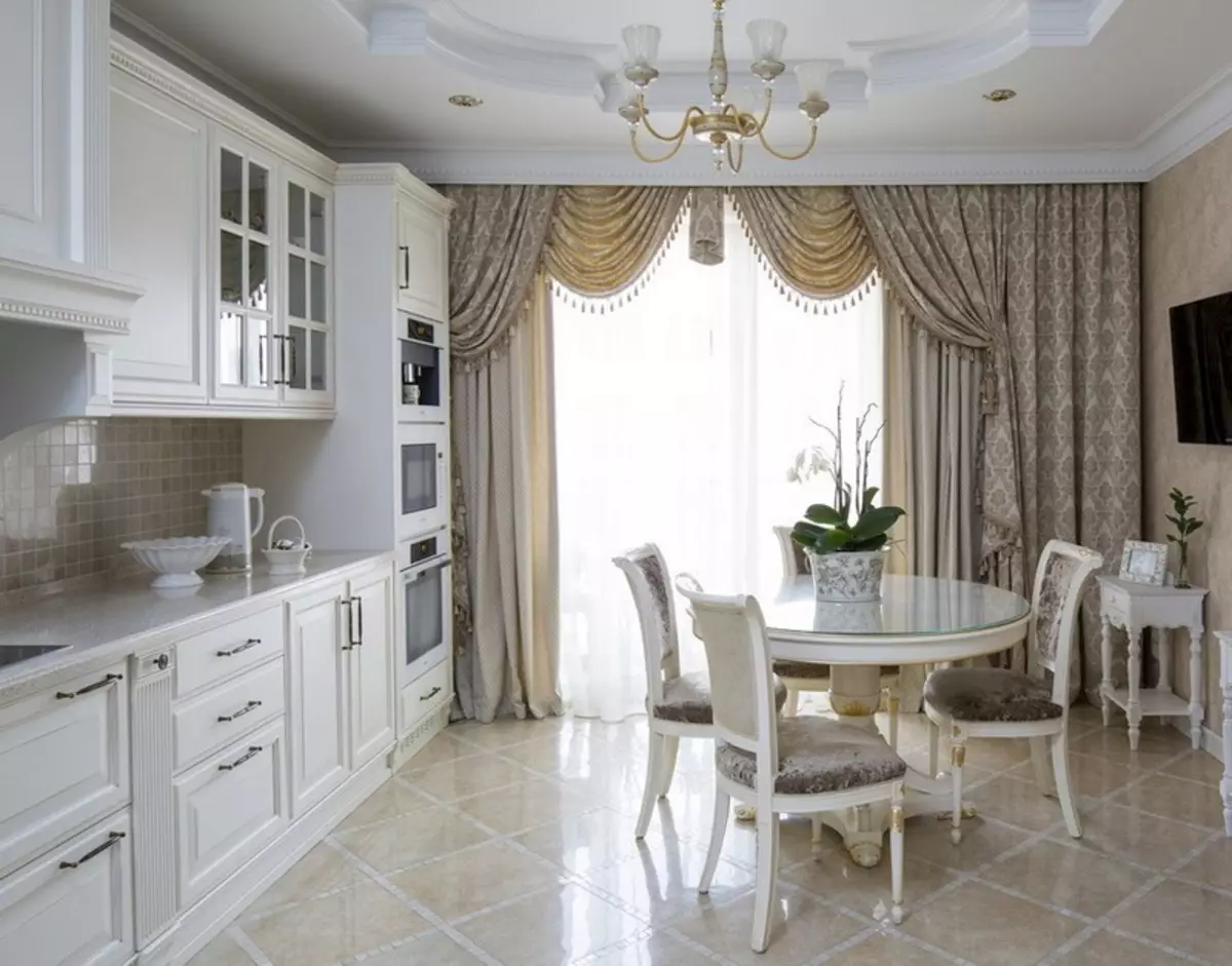 White Classic Style Kitchen (63 mga larawan): Classic Pagluluto sa Modern Classic Interior, White Kitchen Design 9543_54