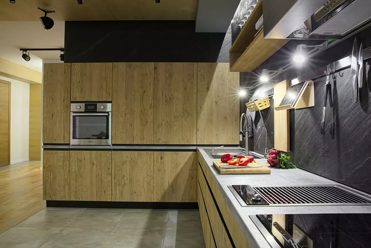 Bucătării încorporate (70 fotografii): Dimensiuni de capete și design de bucătărie. Ce este și ceea ce este diferit de bucătăria modulară? Opțiuni de proiect în apartament obișnuit 9546_49