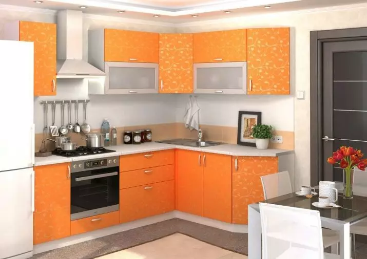 Bucătării încorporate (70 fotografii): Dimensiuni de capete și design de bucătărie. Ce este și ceea ce este diferit de bucătăria modulară? Opțiuni de proiect în apartament obișnuit 9546_69