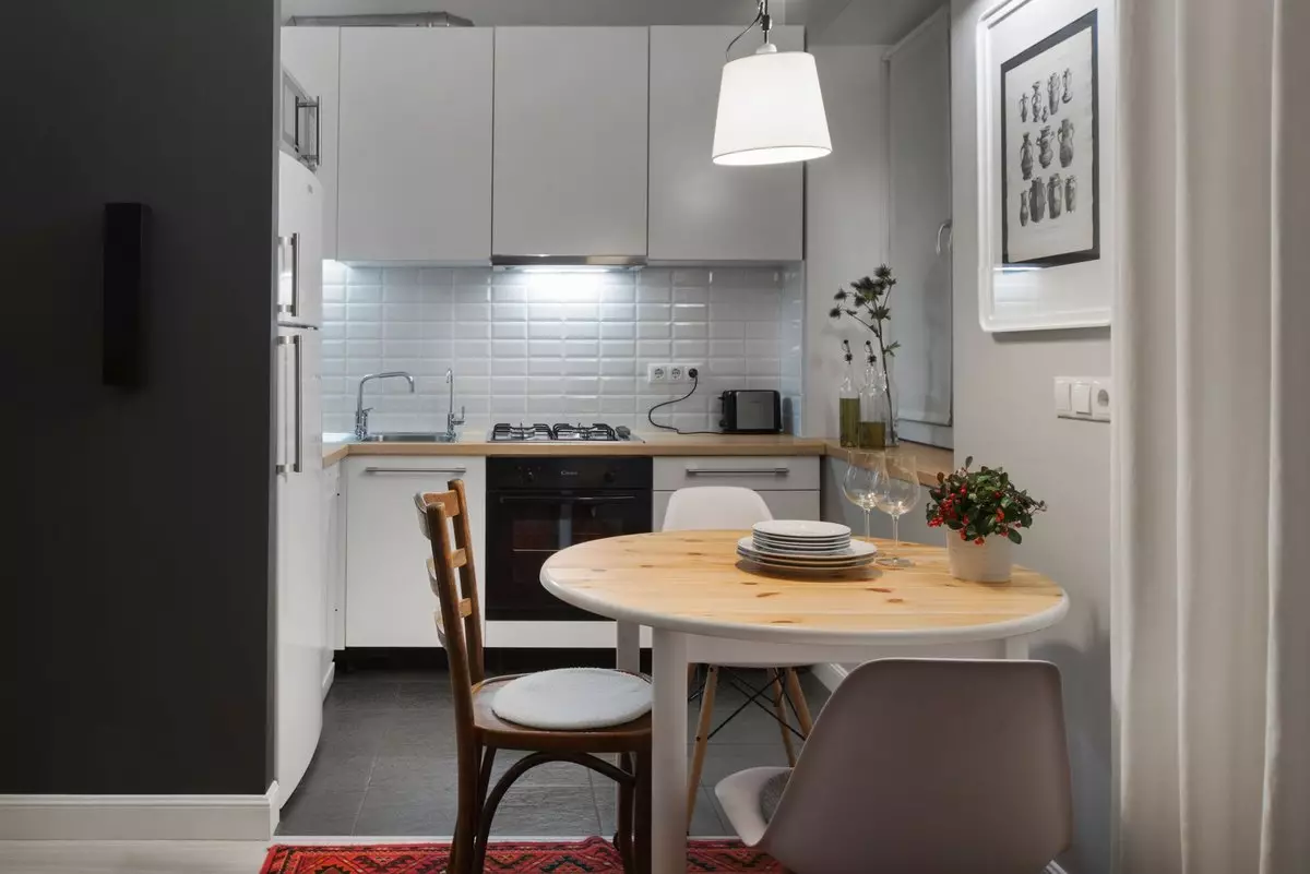 Вградена кухня за малка кухня (54 снимки) се отличава с вградени кухненски бокс с вградени уреди, опции за дизайн 9549_45