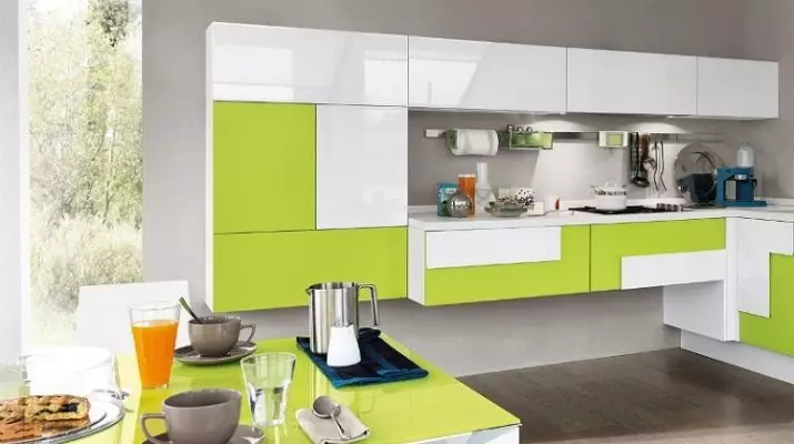 Køkkenkalk (52 billeder): Lyme-farvet køkken headset med wenge, hvid og andre nuancer i køkkenet interiør. Hvilke andre nuancer kombineres med lime? 9551_7