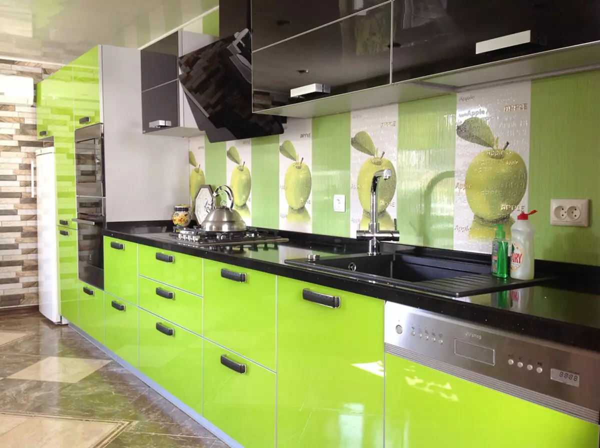 Черно зеленая кухня. Зеленая кухня. Кухня зеленого цвета. Кухня с зеленым фартуком. Фартук для кухни зеленого цвета.