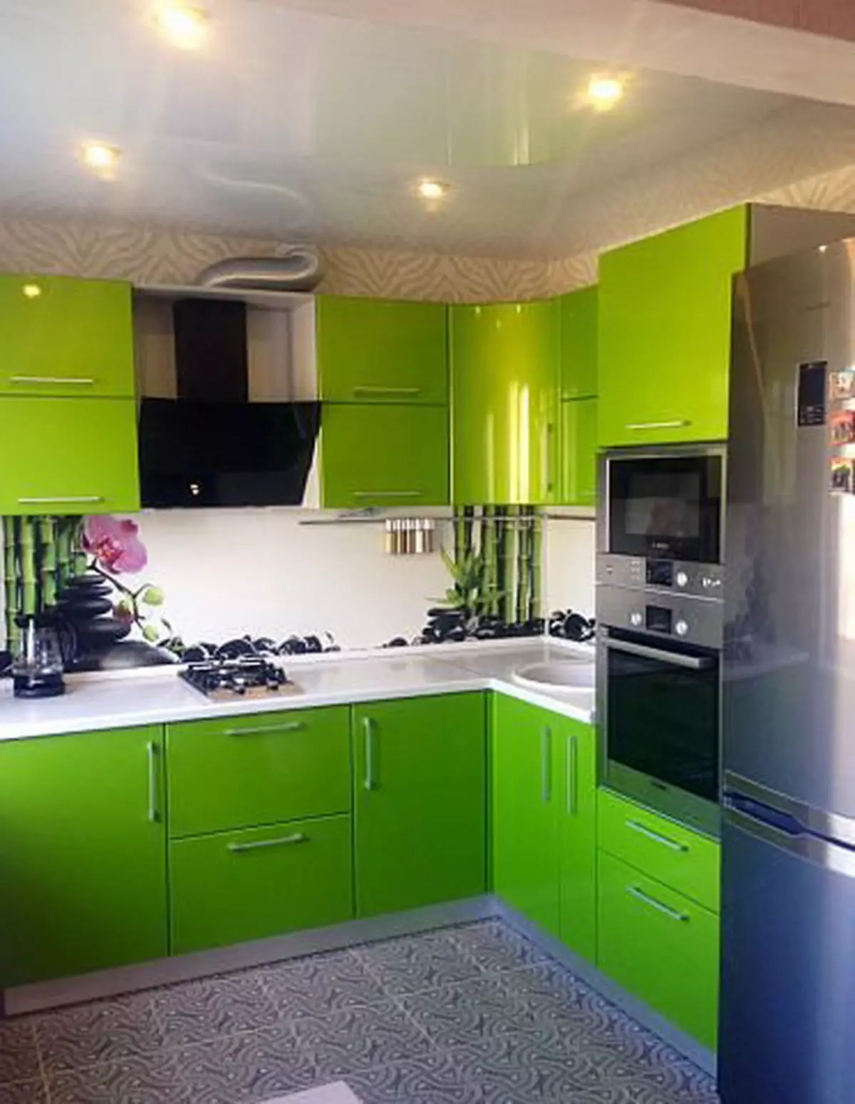 Groene keuken (111 foto's): groene keuken headset in interieurontwerp, groene behang selectie, grijs-groen en donkergroen, zwart en groen en groen bruin keuken 9554_39