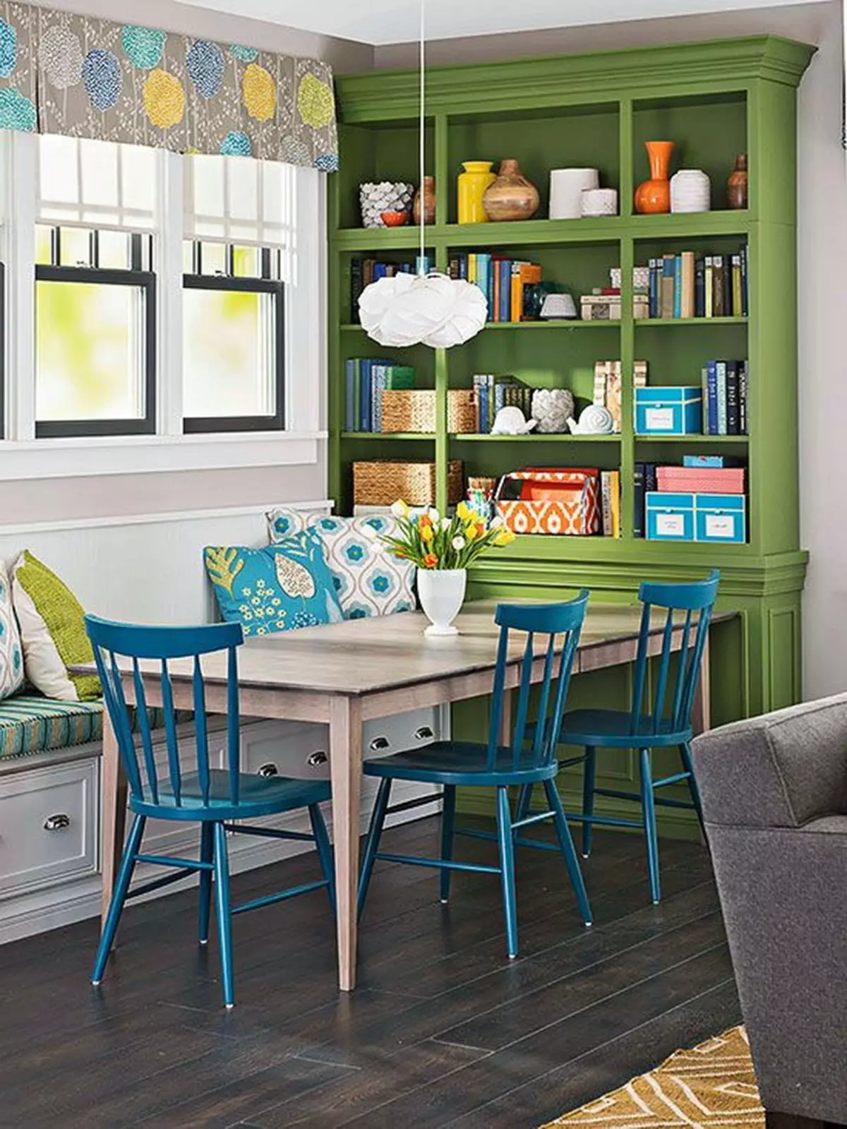 Cocina verde (111 fotos): Auriculares de cocina verde en diseño de interiores, selección de papel pintado verde, verde-verde y verde oscuro, negro y verde y verde. 9554_83