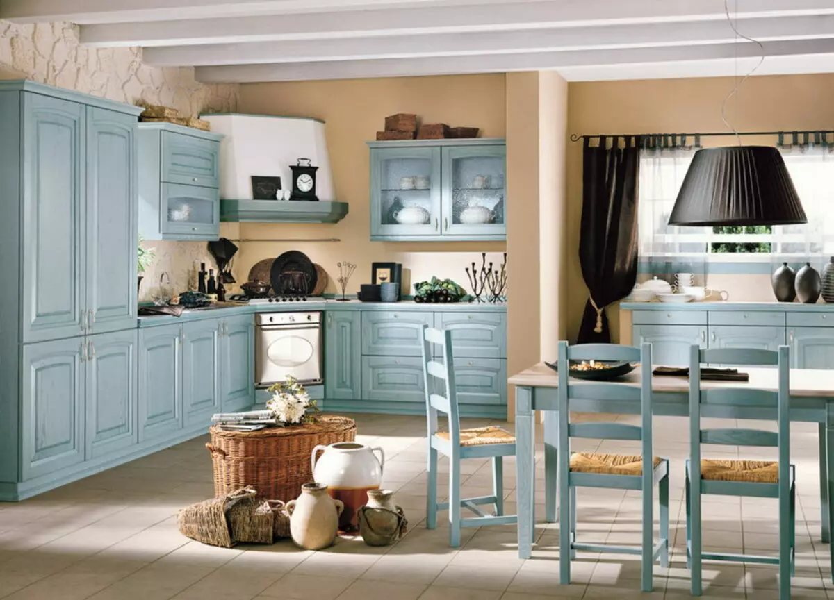 Cozinha azul (82 fotos): Que cores são combinadas no interior de um conjunto de cozinha azul? Projeto da cozinha em tons azuis e azul escuro 9555_35