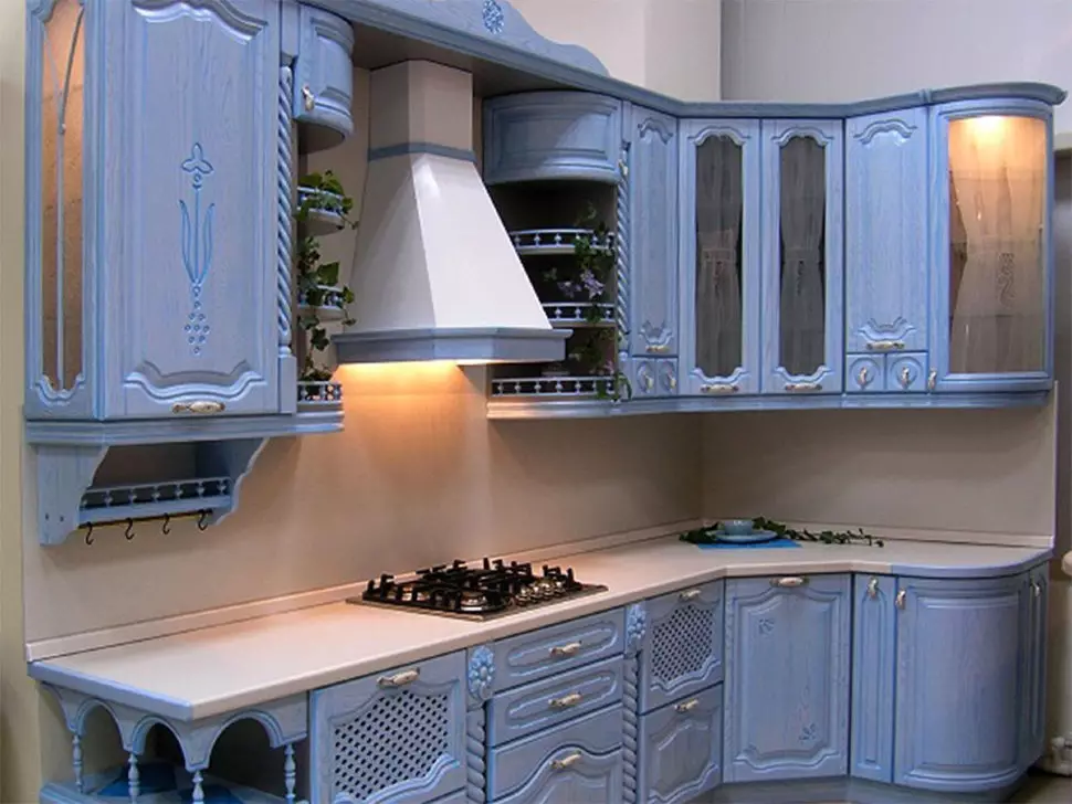Blue Kuchyňa (82 fotografií): Aké farby sú kombinované v interiéri modrej kuchynskej sady? Kuchynský dizajn vo svetlom modrej a tmavo modré tóny 9555_50