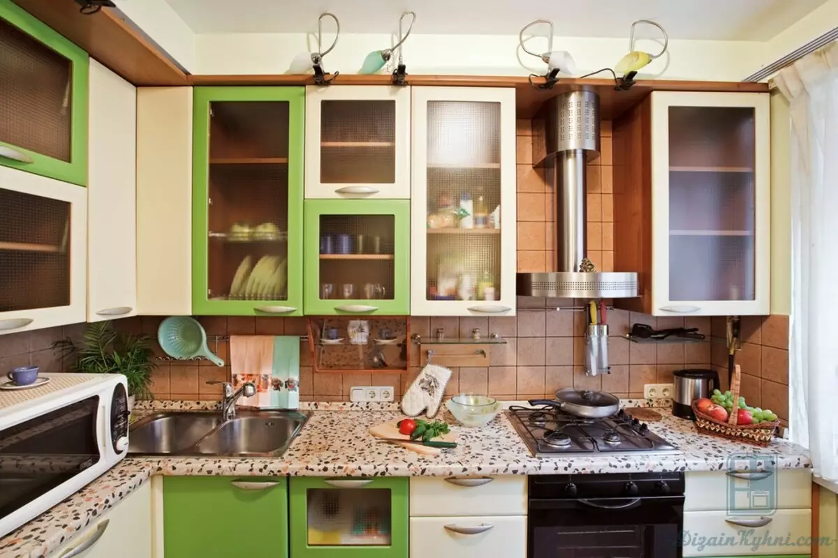 Tečajne omare za kuhinjo (56 fotografij): kuhinja suspendirane stenske omarice 36-60 cm in 72-96 cm, druge možnosti 9561_3