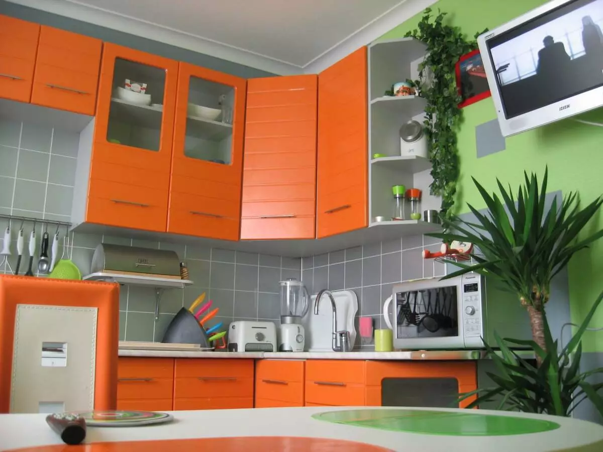 کابینت های آشپزخانه برای آشپزخانه (56 عکس): آشپزخانه به حالت تعلیق دیوار بالا قفسه 36-60 سانتی متر و 72-96 سانتی متر، گزینه های دیگر 9561_4