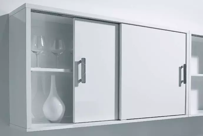 Окачените шкафове за кухня (56 снимки): кухненски окачен на стената топ шкафчета 36-60 см и 72-96 см, и други опции 9561_46
