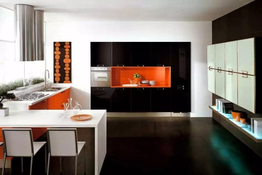 Virtuves austiņas (184 fotoattēli): virtuves dizaina iespējas, skaistu dažādu veidu vadītāju paraugi, stilīgi un neparasti modeļi, interesantas idejas interjerā 9564_168
