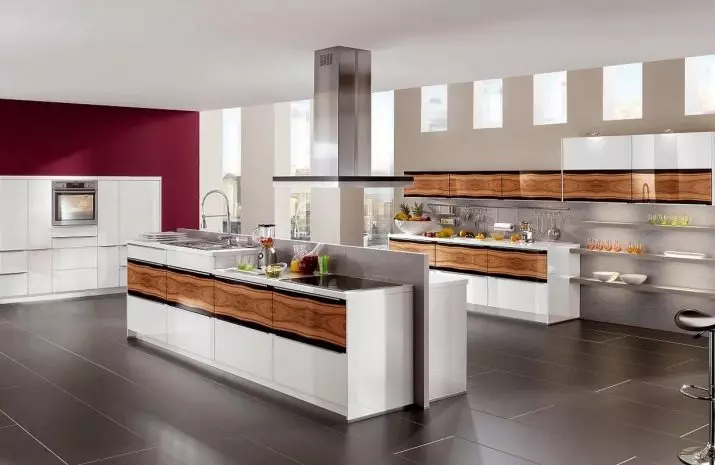 Virtuves austiņas (184 fotoattēli): virtuves dizaina iespējas, skaistu dažādu veidu vadītāju paraugi, stilīgi un neparasti modeļi, interesantas idejas interjerā 9564_20