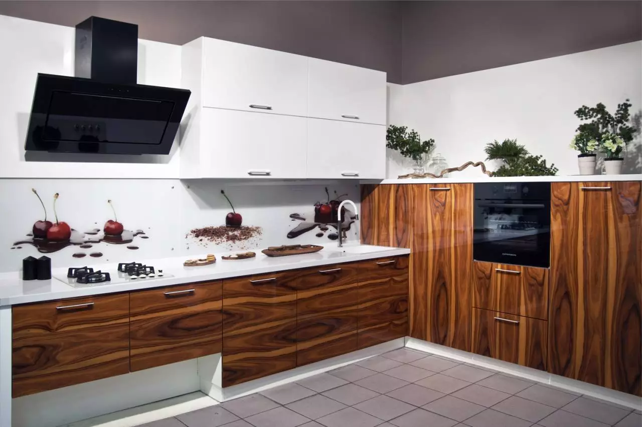 Cuffie da cucina (184 foto): Opzioni di design della cucina, campioni di belle teste di diversi tipi, modelli eleganti e insoliti, idee interessanti all'interno degli interni 9564_65