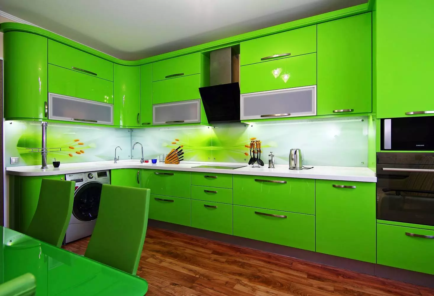 Pojok Dapur Terbuat Dari Plastik (33 Foto): Ide Desain, Pilihan Untuk Solusi Warna Kepala Dapur Plastik Di Bingkai Aluminium 9576_3