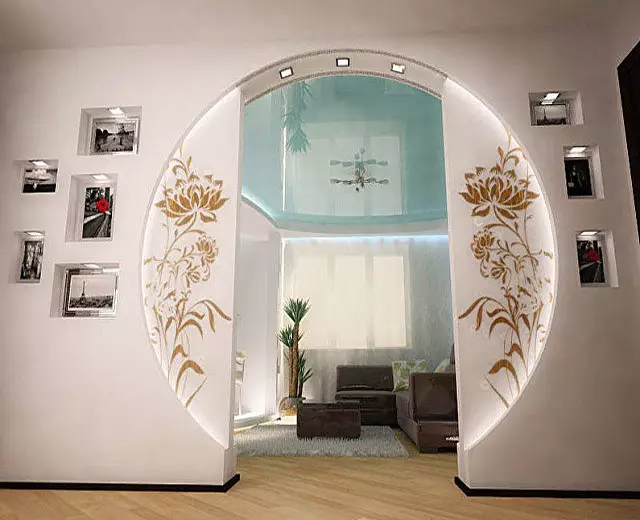 Arkas zālē (46 fotogrāfijas): ģipškartona arkas dizainu, nevis durvis un skaisti arkas no koka, citas iespējas dzīvojamā istabā 9628_37