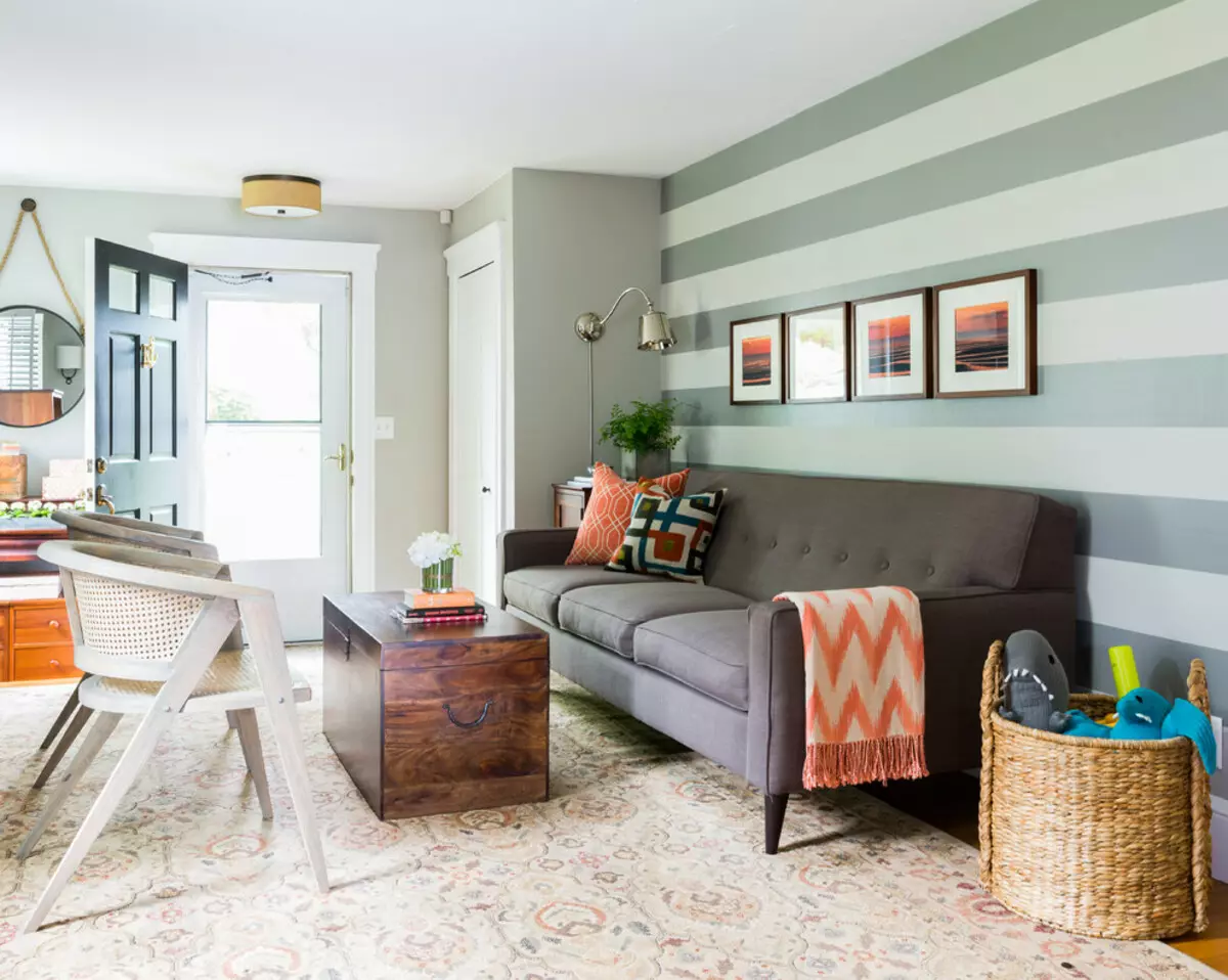 Ngjyra e mureve në dhomën e ndenjes (64 foto): Cila ngjyrë bojë muret në sallë me një kat të lehtë? Idetë moderne të dizajnit të murit. Si të zgjidhni opsionin më të mirë për të brendshmen? 9629_27