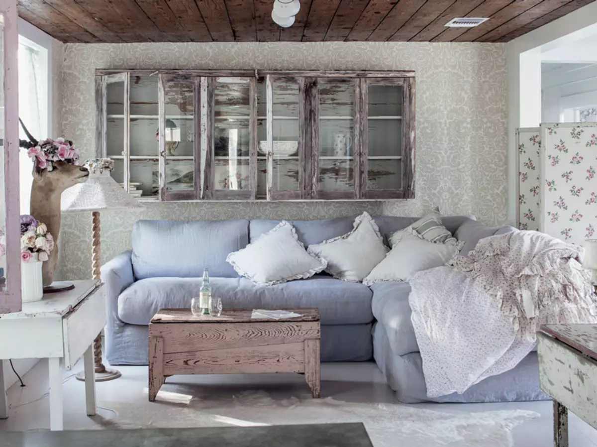 Sala de estar en Provenza (104 fotos): Registro del interior de un salón pequeño y grande en un moderno estilo de oliva, diseño de araña y otros matices 9631_45