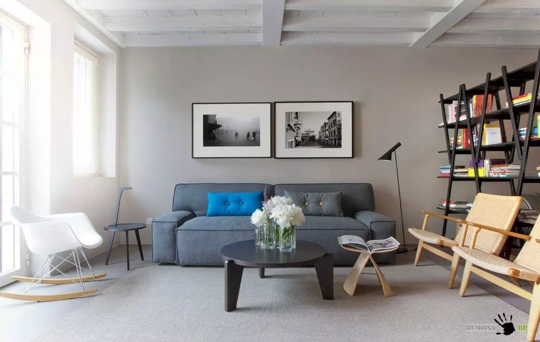 Pinturas na sala de estar (44 fotos): Seleccione o modular e outros tipos de imaxes nun estilo moderno para o interior do salón do apartamento 9633_25
