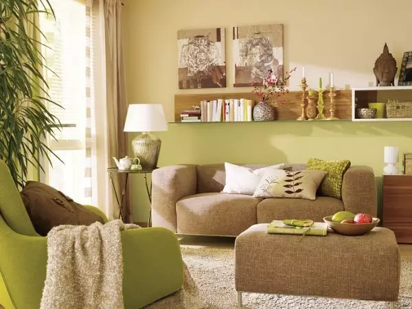Green living room (65 mga larawan): Mga tampok sa panloob na disenyo sa berdeng mga tono. Anong kulay ang pinagsasama ng berde? Pagpaparehistro ng mga dingding ng Hall. 9639_34