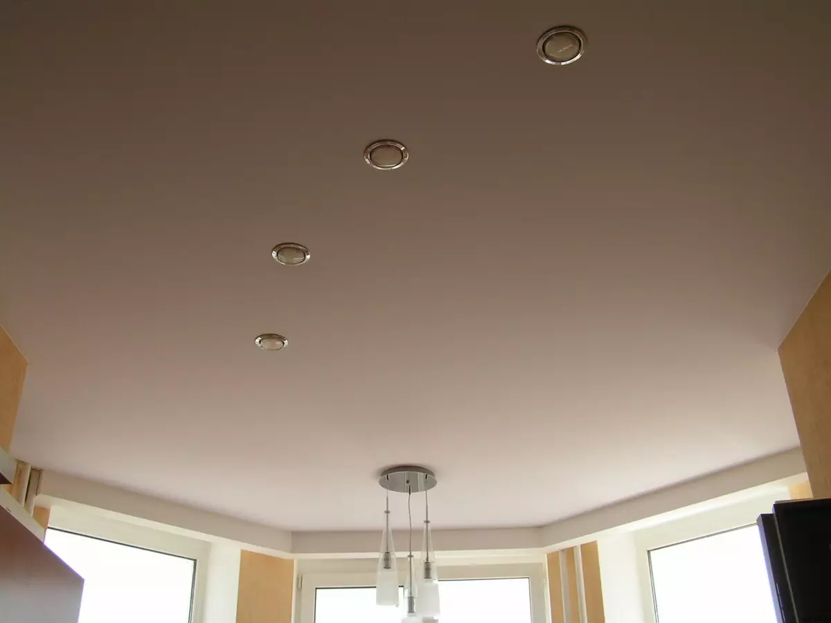 對於大廳拉伸單級天花板（56張）：在公寓雙色單級天花板，在內部合併光澤和無光拉伸天花板 9640_14