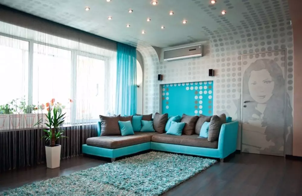 Turkizna dnevna soba (57 fotografij): turkizno barvno oblikovanje. Dvorana v turkizno-rjavih tonih in drugih kombinacijah v notranjosti 9644_35