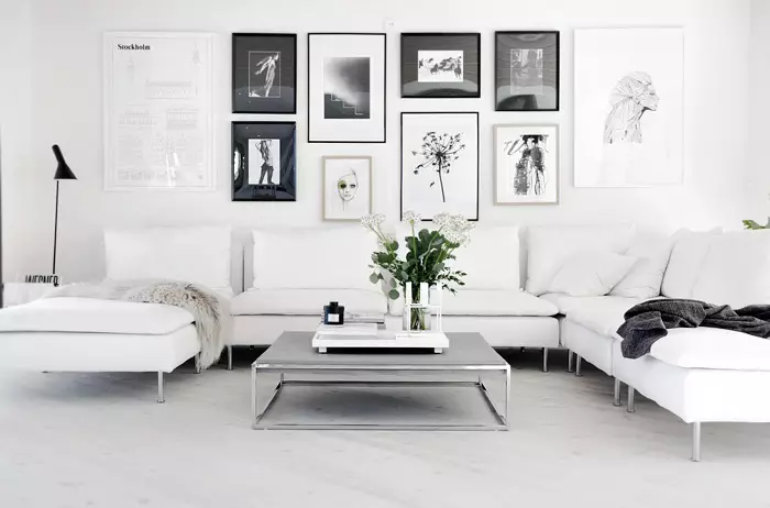 Sala de estar en estilo escandinavo (58 fotos): deseño de interiores do pequeno salón e grandes salas no apartamento e casa de campo, estreitas salas de estar brancas e outras opcións 9658_33