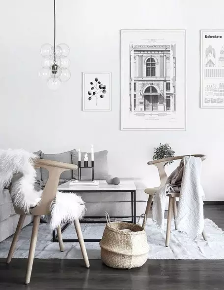 Vardagsrum i skandinavisk stil (58 bilder): Inredning av den lilla hallen och stora rum i lägenheten och huset, smala vita vardagsrum och andra alternativ 9658_54