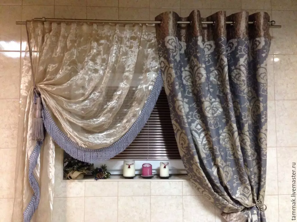 Indretning gardiner (55 billeder): Hvordan man kan dekorere gardiner i køkkenet og i børns dekorative farver gør det selv? Master klasse på fremstilling af organza og perler 9664_15