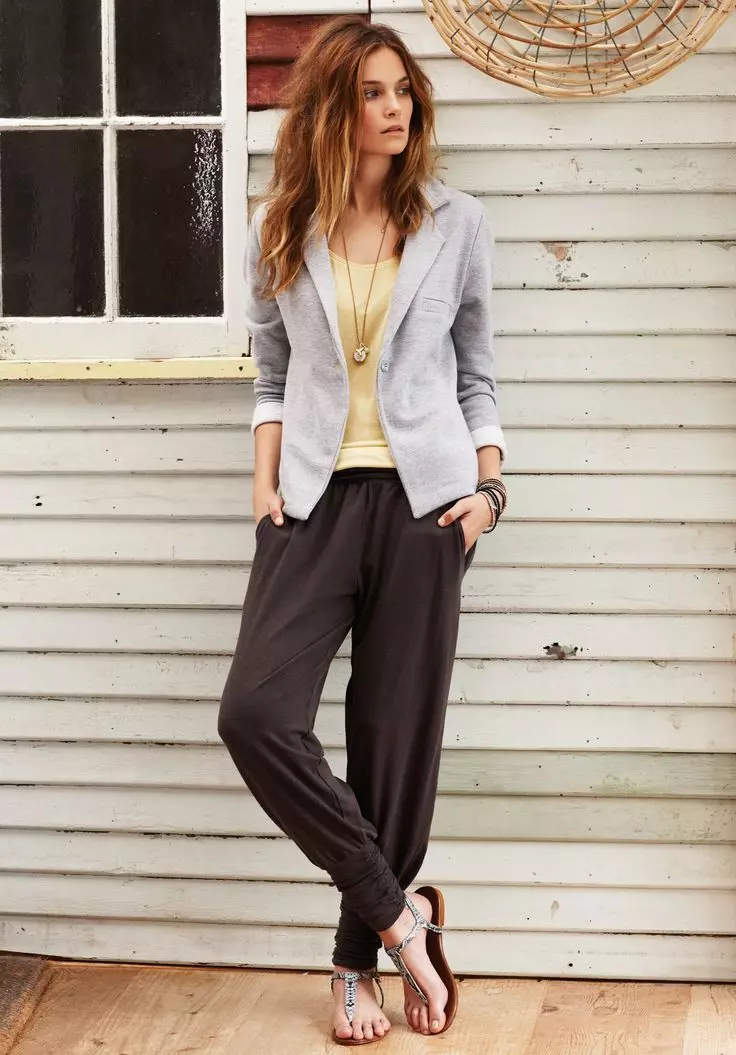 Pletené kalhoty (62 photos): módní dámské modely, s tím, co nosit, jak vytvořit stylový oblek s kalhoty pleteniny 966_7